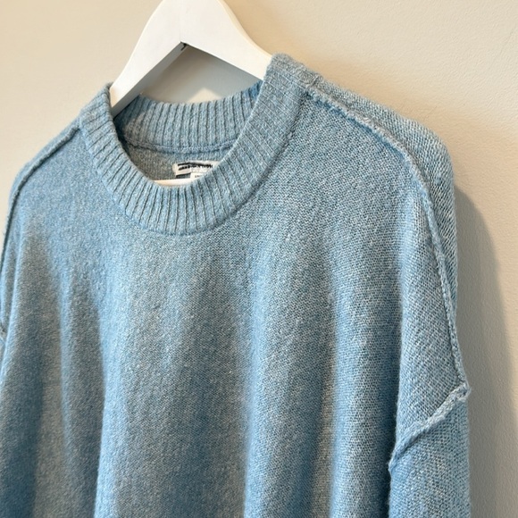 American Eagle Soft Knit Light Blue Sweater Small Exposed Seam Casual Fall Boxy - Picture 2 of 7